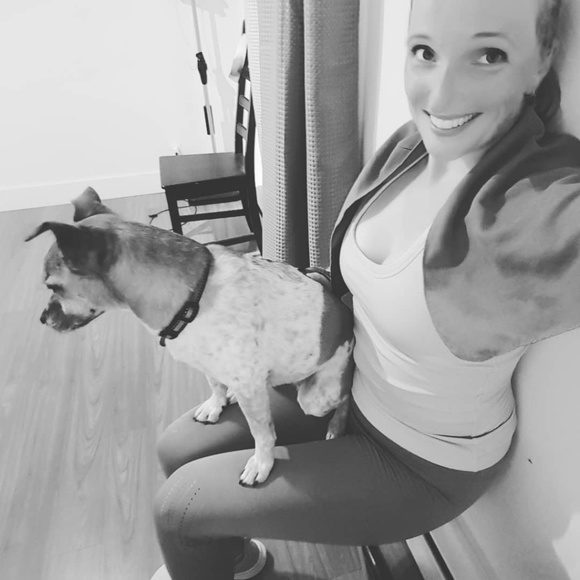 Meet your Posher, Emilu - Picture 1 of 1